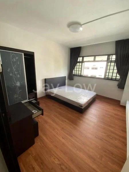Room (HDB) for Rent in  242 Simei Street 5 - Image 2